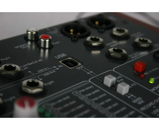 Allen&Heath ZED10FX. Аналоговый микшерный пульт, изображение 2