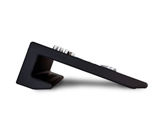 ALLEN&HEATH QU-24C/X Цифровой микшерный пульт, изображение 3