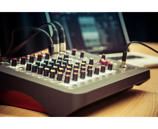 Аналоговый микшерный пульт Allen&Heath ZEDi-10FX, изображение 4