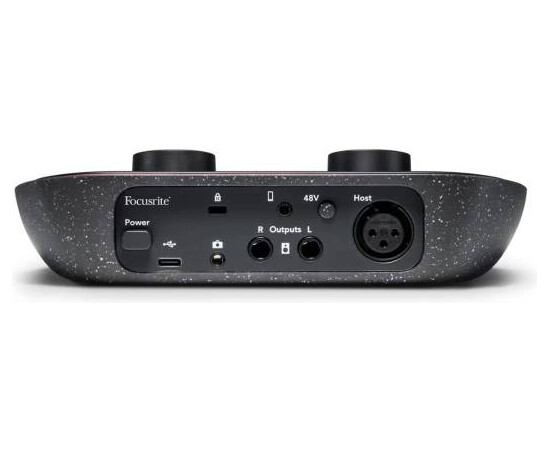 Focusrite Vocaster One Studio. Студийный комплект для подкастов, изображение 2